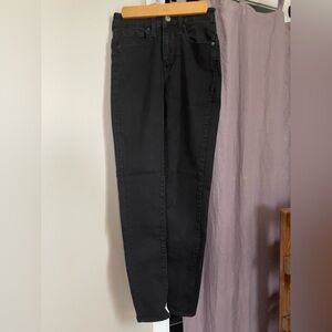 Levi's Women's Dark Black High Rise Skinny Jeans